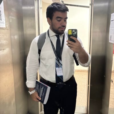 Paraguayo. Estudiante de Derecho y de Ciencias Políticas. Apasionado por el ciclismo, los libros, el rock y mi querido Club Olimpia.