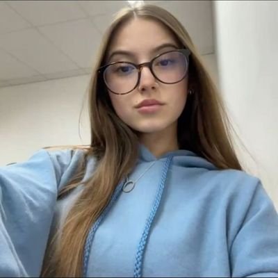 atzstudy's profile picture. estudante clt tentando decidir o que quer