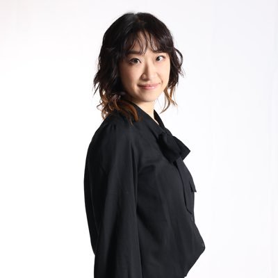 元宝塚月組男役。ゆーみん。フリーにて活動中!ダンサー、ダンス講師、演出、振付、演助、振助、制作、キャスティング‥松任谷由実コンサート『宇宙図書館』『ベルばら45』『CHICAGO』『Endless SHOCK 』『 Greatest Moment』『生きる』自称ハリポタオタク 次作→『ハリーポッターと呪いの子』出演中