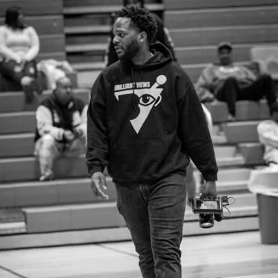 Husband Father 👑💕💙 Cofounder of @youngbrothersac 👑🌳 Creator of Brilliant Views Productions 🎥📸 SC State Alumni 💙❤️ ΩΨΦ⚡️⚡️⚡️⚡️