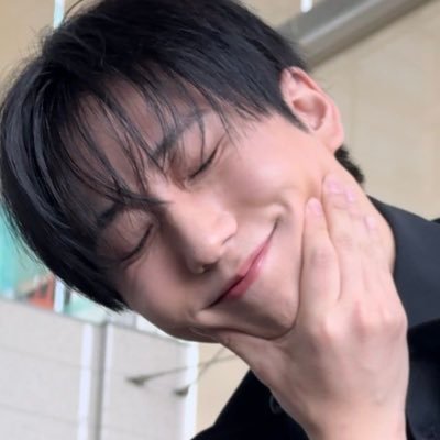 ķ ė¼~ villain ~ saw xh 240721 250802 ā” met xdinary heroes 220724 220730 220811 221113 221119 230512 ā” š¹š± 걓빵 gunsu enthusiast.
