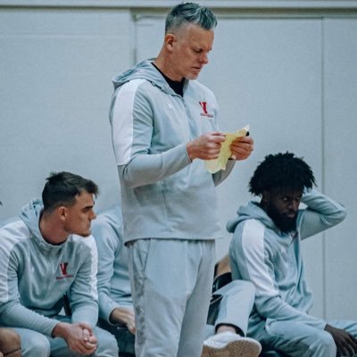 Christ Follower- Head Coach-VCA 🏀 Tex🔺 Disciple- #RAMP @umichbball