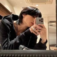 루영 (@z_z_y0ung) 's Twitter Profile