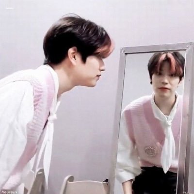 mantisminnie's profile picture. stalwart seungmin pamphleteer