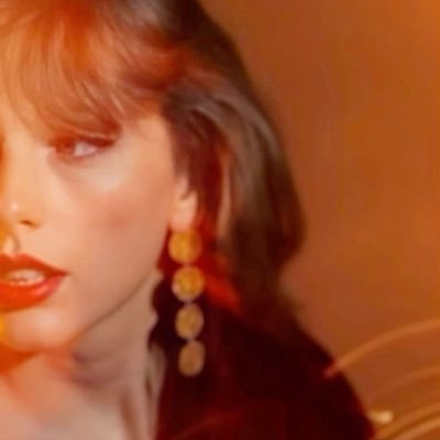 hello @taylorswift13 thank you for existing!!! i love you 🫶 | the eras tour 3x