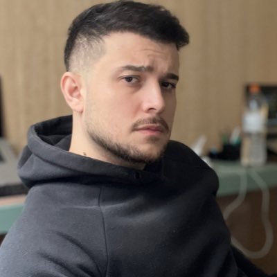 No palco e nos videos eu sou humorista porém esse perfil é o refugio para meus pensamentos palmeirenses 🐽💚e esquerdopatas, não uso este perfil comercialmente.
