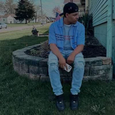 I Write, I Rap, And I Harmonize A Little Bit For All Things Music Related Contact Me At Jalonimusic@gmail.com