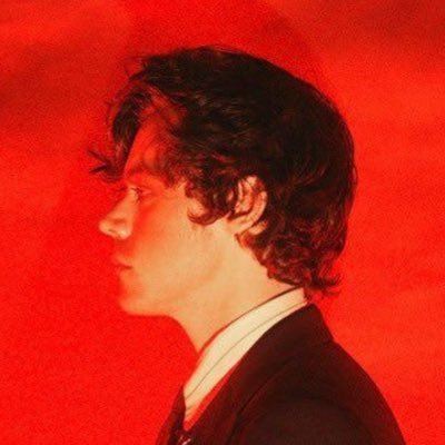 (she/her) •24• your delicate point of view…. || houaylor || hilb || girlrry truther || my twin: @louieslove28 || header made by @heartdevoured_