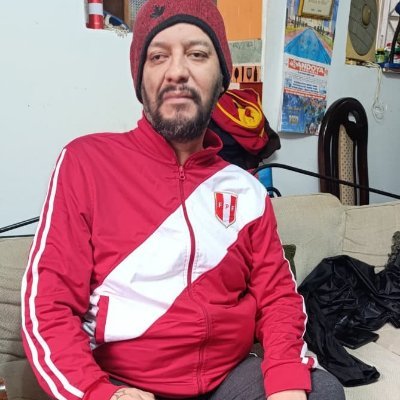 Peruano. Católico... Tengo Miastenia Congénita.
Co fundador de la Asociación Miastenia Perú.