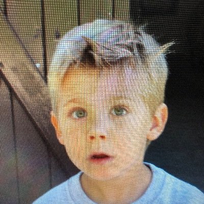 Victor__Hue's profile picture. kiné, j'aime débattre de tout