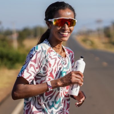 Olympian Athlete @Paris2024🗼🏃🏽♀️🇫🇷French National Record Holder Marathon /Half-Marathon/10k & 10 000m . @asicsrunning , Club @efcvo 📍Franconville 95