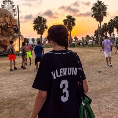 progressive, melodic dubstep y coches (también hago fotos .. a veces)
secundaria @luxiaelwrou
https://t.co/eHGZxEmBgq
