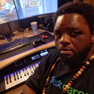 Beatmaker, Producer, Mix/Master engineer.
Remember to stay patient, remain diligent, and be majestic!
https://t.co/GvMh1yFBcB