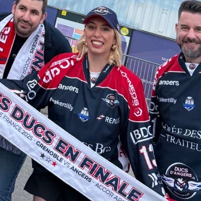 aura85's profile picture. fan de sport et de musique #nba #sport #basket #handball #football #hockey #biathlon #musique #voyages