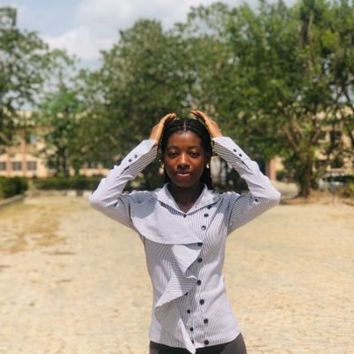 WordPress Web Designer | I build sleek, high-converting websites for brands & businesses | Medical student 🤚 | Open to collabs & client work| DM to work 📌