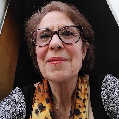 Herdeira de famílias ilustres, líderes e humildes, cidadã portuguesa para 🇪🇺 e Chaves 🇵🇹
Soutien causes inspirantes à Vanves 🇫🇷 (en résidence principale)