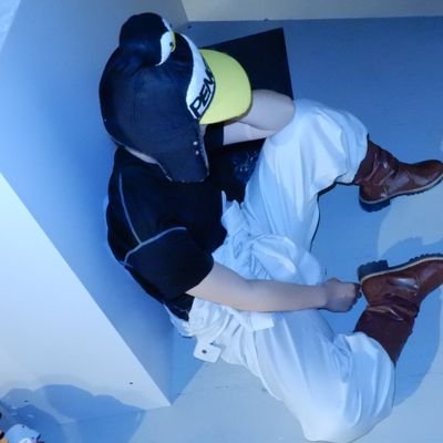 9639Hanagasumi's profile picture. 鵺咲紅 花霞(T.S)の移行先！COSアカ！！！
20／🚺／永遠に🔰／加工🐜／自分の推しはcosできない／地雷自営してる、が踏み抜かれると🄱解します。
#桜を撫でる　☜創作審神者タグ