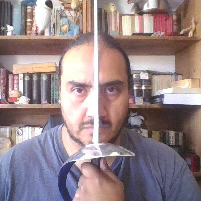 fcolivie's profile picture. Escritor @el_albergue, @Pecados_Barbara, @SinMiedoOf @disenandotuamor y #MareaDePasiones Docente de guion en @IMICHCine, en @UC_oficial y en @centro_news