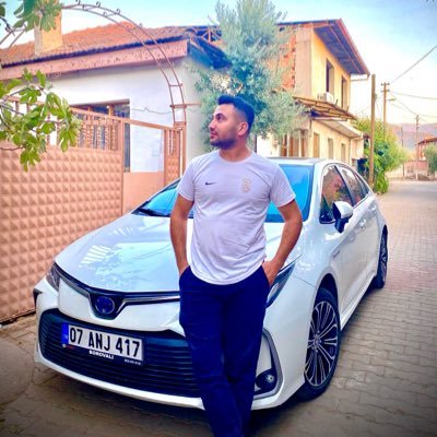 14rRdvan14's profile picture. her ne yaşadıysan geçecek mutlaka geçecek.