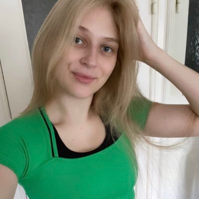 here to have fun and make friends , I’m a massage therapist and an artist 🧑🎨
