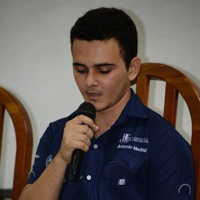 Estudiante de Periodismo en CUNORI-USAC.
Fotógrafo.
Cinéfilo.
Escritor.