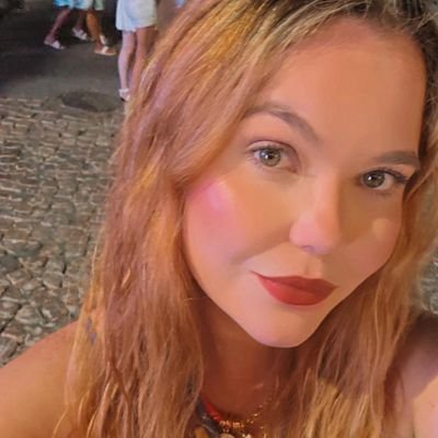 A veces spanish version, às vezes portuguese version.
🇻🇪🇵🇹