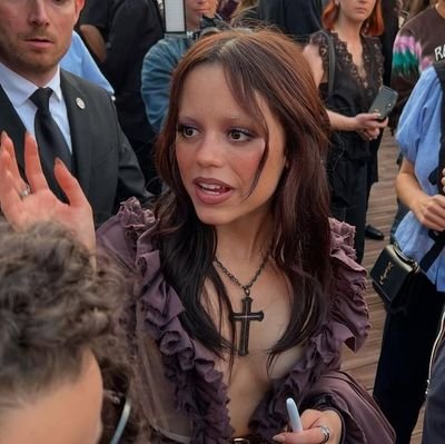 aristocvs's profile picture. autora de unidas ao acaso & comentarista de au alheia.