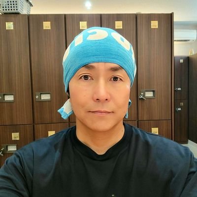 八戸にUターンしたオスの渡り鳥🐥好きな食べ物は鶴子まんじゅうとそばかっけせんべい汁それにサバとイカの料理💕