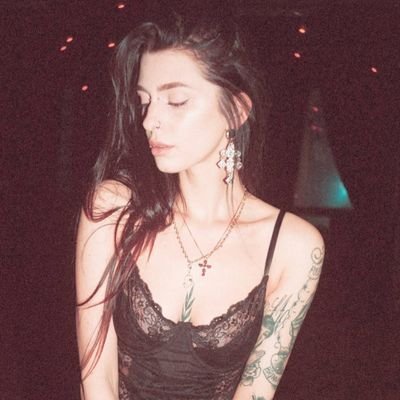 solo soy una chica buscando a su chica
#sexrol #freerol #lesbiana