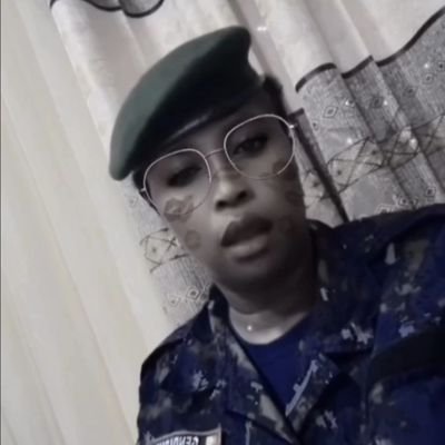 Ibounne KEÏTA
née le19/05/1996 Conakry ( GUINÉE ) je suis technicien informatique disc-jockey dans le nightclub fans technologie