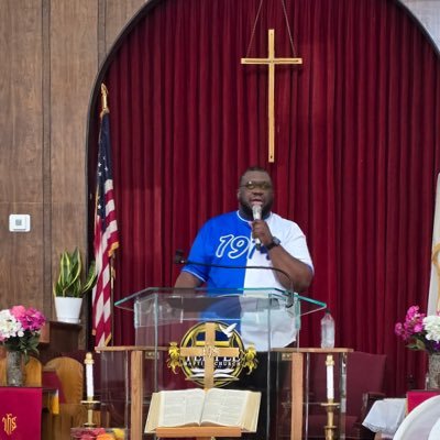 Educator | Senior Pastor of Temple Baptist Church | 1st Generation Doctor | Man of Sigma 🤘🏾 #NoPlaceLikeTemple #TheyWishToSeeJesus #BluPhi #GOMAB 💙🤍