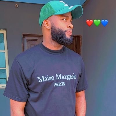 ■ IGBO ■ CHRISTIAN ■ CHEF 👨🍳
■ Medicine dealer 💊
■ MUFC
■ Genotype (AS)