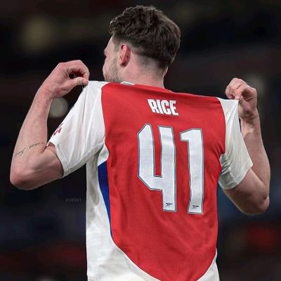 Amante del Fútbol, aunque también comparto cosas más importantes.
Arsenal FC ⚪️🔴