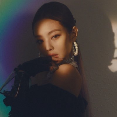 diariesofreem's profile picture. 9teen🇦🇪 #free🇵🇸