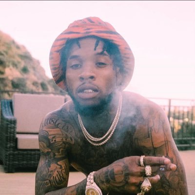 denjioncoke's profile picture. 