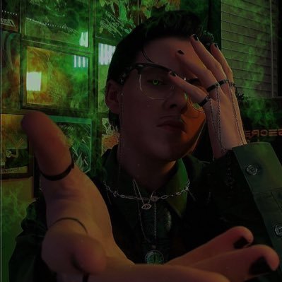 A person with too many obsessions | Lvl 21 | Cosplayer | Thatskelegoblin on tiktok (5.7k) | In my “obsessing over Uzuren” era