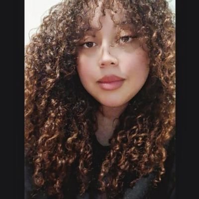 Viva simples, sonhe grande, seja grato, dê amor, ria muito! 🍃