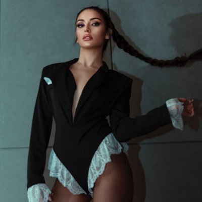 Actress | DJ | Luxury-Focused Creator 🍒 Web3 • Blockchain • Global Collabs 📍 IST ✦ DXB ✦ LA