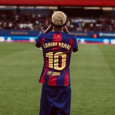 “Vivez toujours avec la conscience de n'être inférieur à personne et avec l'humilité de n'être supérieur à personne” #Catalan💙❤️#UFC🔥#Otaku🍥