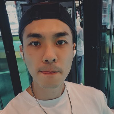 Bisexual / 175/62 魔羯慢熟男子 X通知有關閉,所以有訊息可能會睡前才看到~內有敏感內容帳號 推止推喲,謝謝🙏
