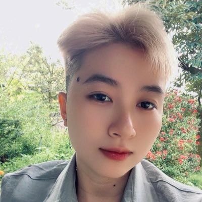 pham43506's profile picture. ☀️