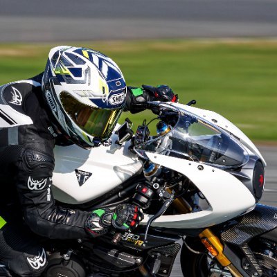 🏍📸🚗☕🐶🐰🐱
今の目標はオートポリス2分05秒切り
🏍ZX-6R 🏍SpeedTriple1200RR
🚗Z33
📸LumixS5II
被写体が不足気味