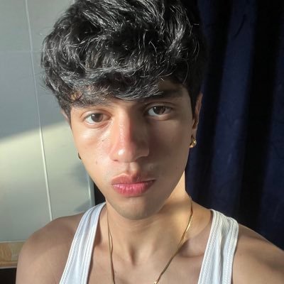 hi, im dan, si entraste aquí sígueme, es una señal 🫵!!