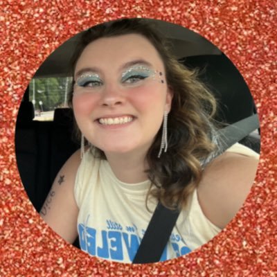 Fearless Stan 💛 “ just be yourself, there’s no one better” - Taylor Swift