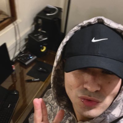 beatmaker deportivo
mi fla es superchill
no compro con giles