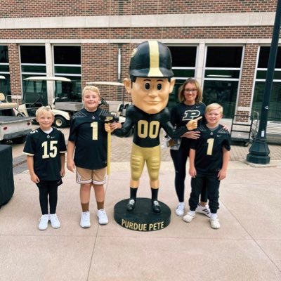 ThisCanOfWorms's profile picture. 📍Indiana. Believer. Boy mom. Boilermaker fan. Anti-hysteria.