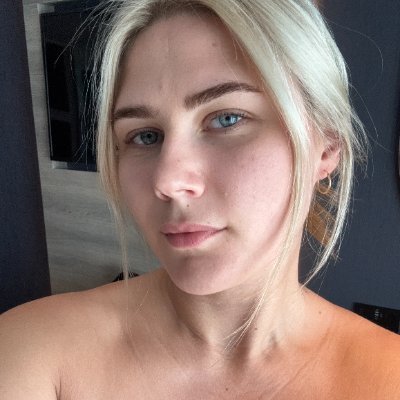 Matilda_Cloud_'s profile picture. Just passing through ⏳