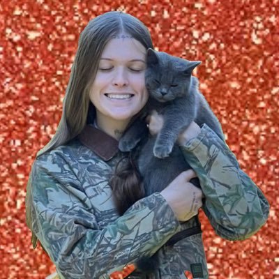 PhoebeDelReyyy's profile picture. pop music will NEVER be lowbrow | child of divorce between Tay and Charli