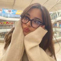 isha ⋆ (@blairbwbw) 's Twitter Profile