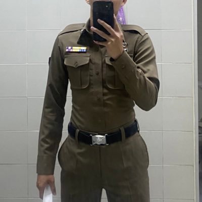 🍑 ; 170/65 🐰 : 👮🏻♂️ #ไม่ใช่แอคหลุม 🚩 🍑 ชอบอ่อยเฉยๆ 😝